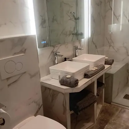 Bed & Breakfast Le Parc D'eden 3*