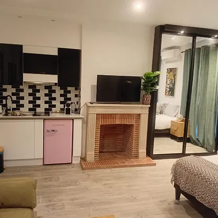 Le Parc D'eden Bed & Breakfast 3*